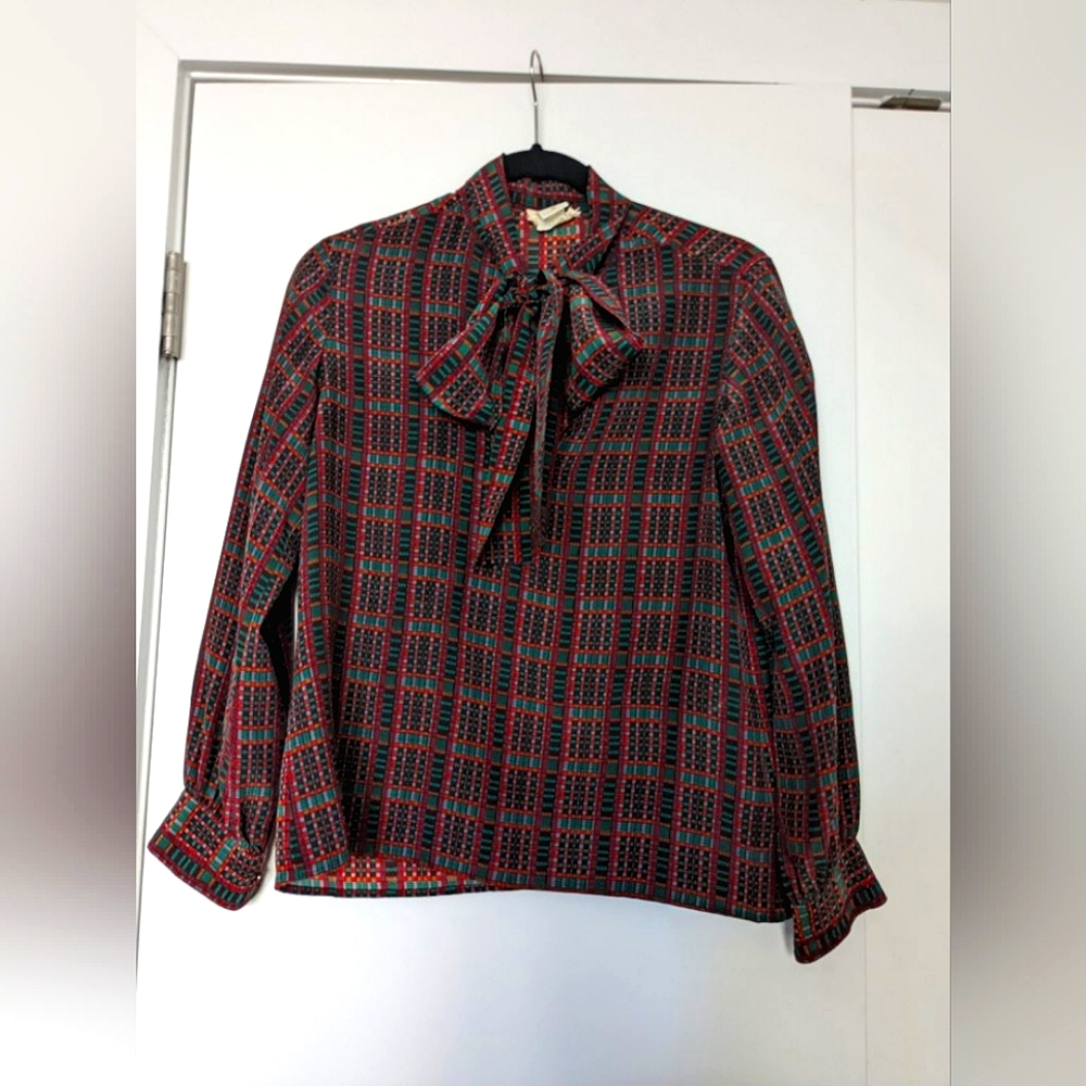 Jack Mcqueen Silk Pussybow Shirt